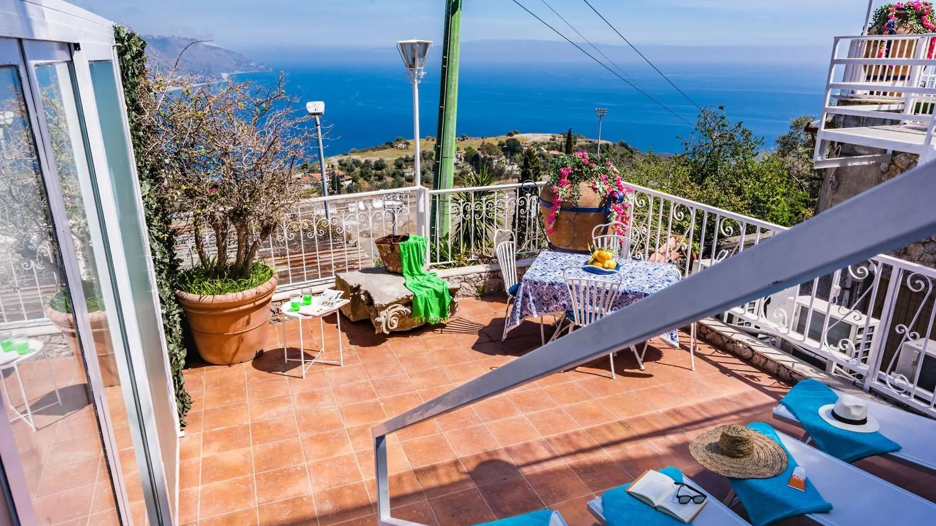 Dream View Suites Taormina 0*,  Italy