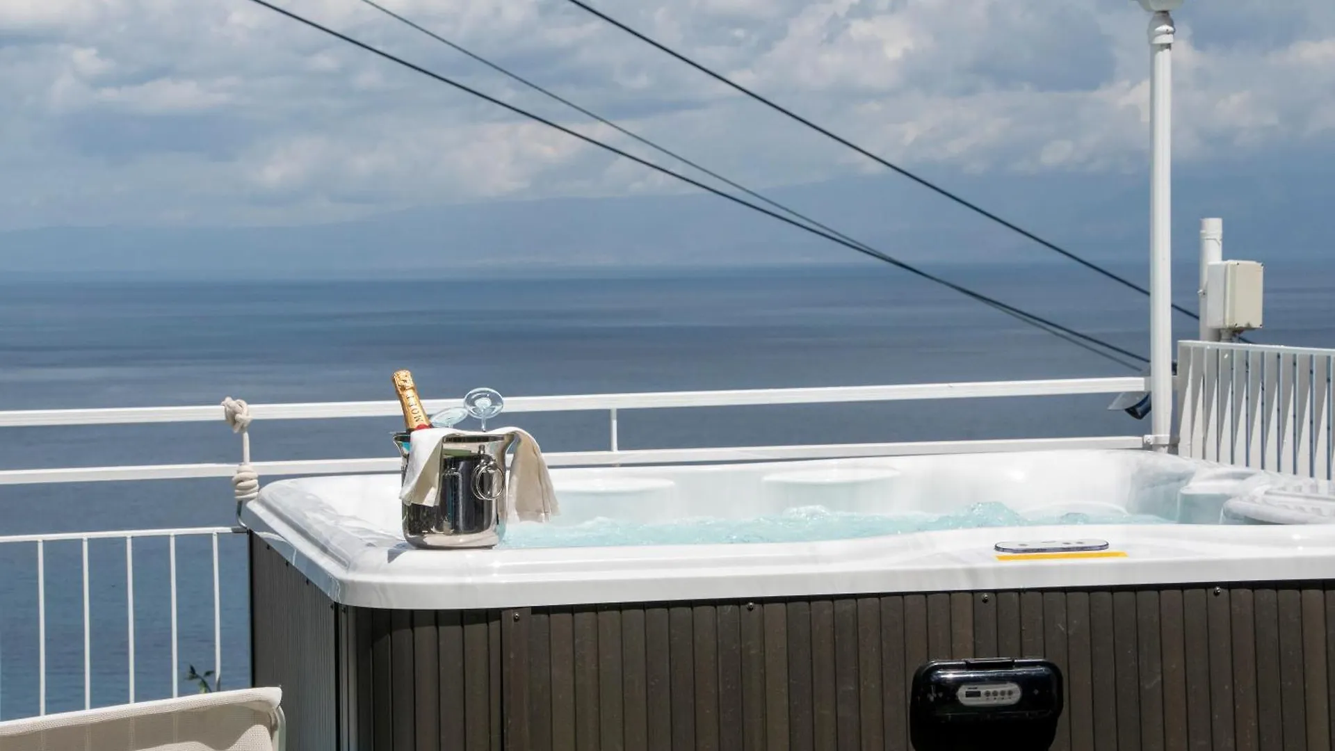 Dream View Suites 陶尔米纳 招待所
